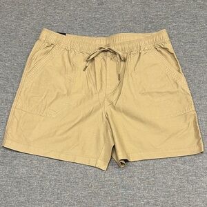 TAHARI Women's Cargo Shorts